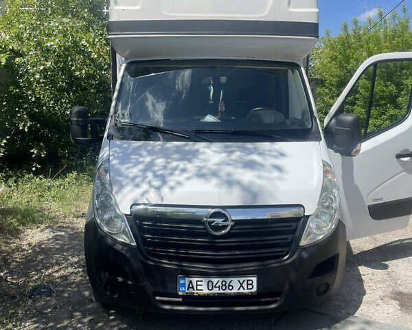 Білий Опель Movano, об'ємом двигуна 2.3 л та пробігом 500 тис. км за 16000 $, фото 5 на Automoto.ua