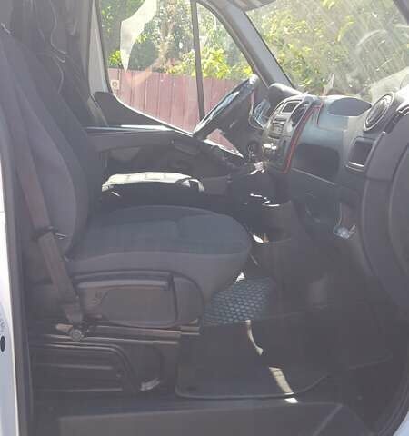 Белый Опель Movano, объемом двигателя 2.3 л и пробегом 350 тыс. км за 15450 $, фото 14 на Automoto.ua