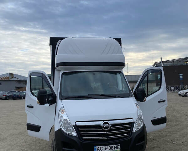 Белый Опель Movano, объемом двигателя 2.3 л и пробегом 345 тыс. км за 14000 $, фото 1 на Automoto.ua