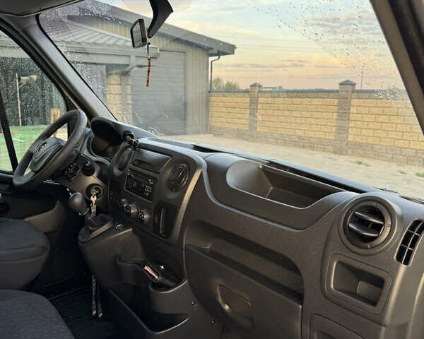 Белый Опель Movano, объемом двигателя 2.3 л и пробегом 520 тыс. км за 16000 $, фото 10 на Automoto.ua