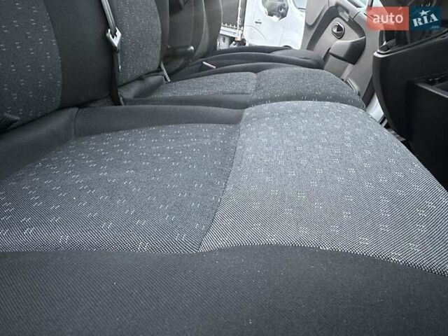 Белый Опель Movano, объемом двигателя 2.3 л и пробегом 365 тыс. км за 19700 $, фото 19 на Automoto.ua