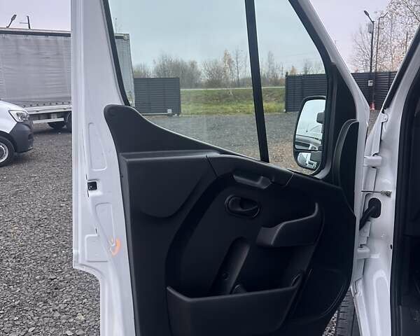 Белый Опель Movano, объемом двигателя 2.3 л и пробегом 365 тыс. км за 19700 $, фото 9 на Automoto.ua