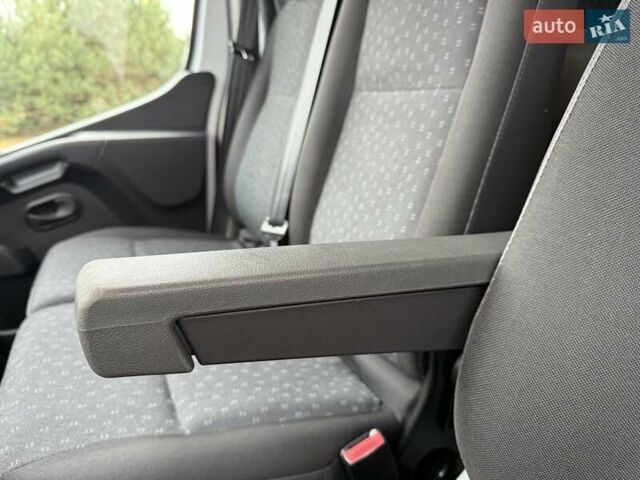 Белый Опель Movano, объемом двигателя 2.3 л и пробегом 314 тыс. км за 18500 $, фото 49 на Automoto.ua