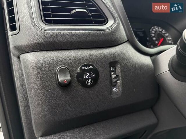 Белый Опель Movano, объемом двигателя 2.3 л и пробегом 314 тыс. км за 17900 $, фото 57 на Automoto.ua