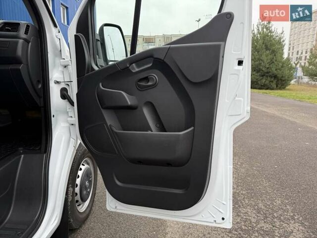 Белый Опель Movano, объемом двигателя 2.3 л и пробегом 314 тыс. км за 17900 $, фото 61 на Automoto.ua