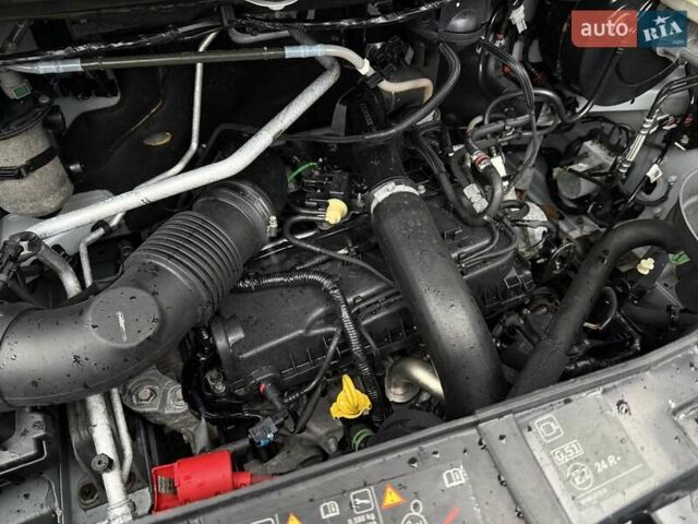 Белый Опель Movano, объемом двигателя 2.3 л и пробегом 303 тыс. км за 17900 $, фото 58 на Automoto.ua