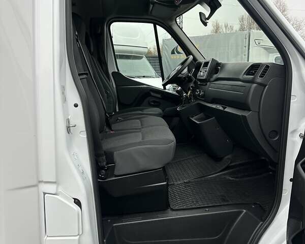 Белый Опель Movano, объемом двигателя 2.3 л и пробегом 367 тыс. км за 19600 $, фото 37 на Automoto.ua