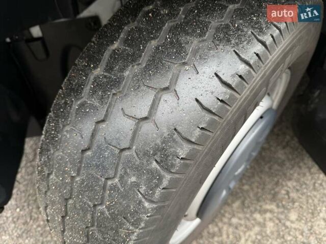 Белый Опель Movano, объемом двигателя 2.3 л и пробегом 314 тыс. км за 17900 $, фото 7 на Automoto.ua