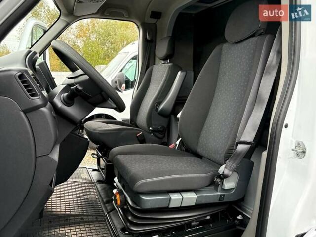 Белый Опель Movano, объемом двигателя 2.3 л и пробегом 323 тыс. км за 19999 $, фото 15 на Automoto.ua