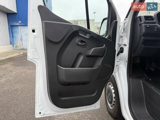 Белый Опель Movano, объемом двигателя 2.3 л и пробегом 314 тыс. км за 17900 $, фото 46 на Automoto.ua