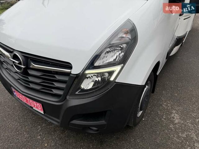 Белый Опель Movano, объемом двигателя 2.3 л и пробегом 314 тыс. км за 17900 $, фото 38 на Automoto.ua