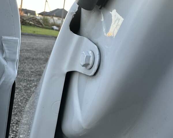 Белый Опель Movano, объемом двигателя 2.3 л и пробегом 367 тыс. км за 20600 $, фото 31 на Automoto.ua