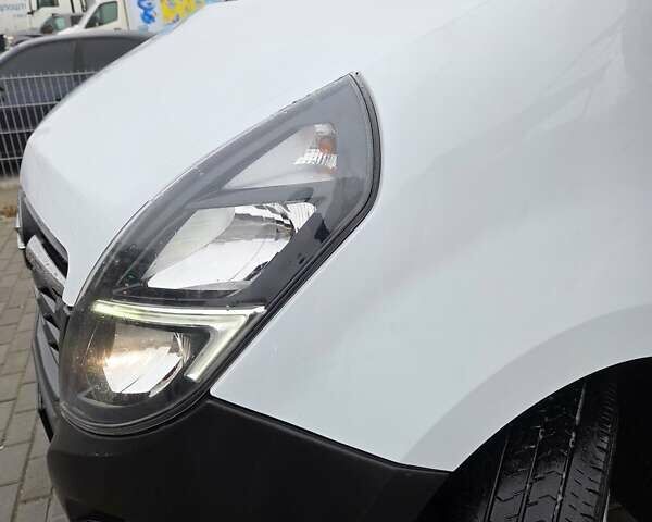 Білий Опель Movano, об'ємом двигуна 2.3 л та пробігом 204 тис. км за 23200 $, фото 12 на Automoto.ua