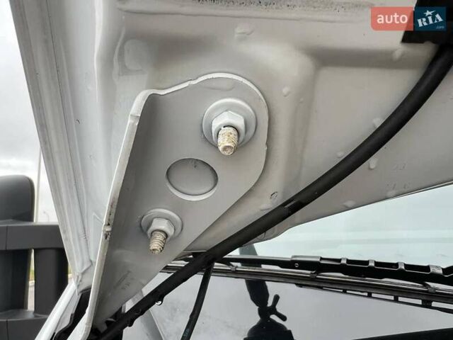 Белый Опель Movano, объемом двигателя 2.3 л и пробегом 312 тыс. км за 22500 $, фото 99 на Automoto.ua