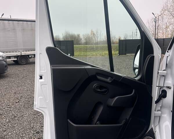 Белый Опель Movano, объемом двигателя 2.3 л и пробегом 367 тыс. км за 19600 $, фото 22 на Automoto.ua