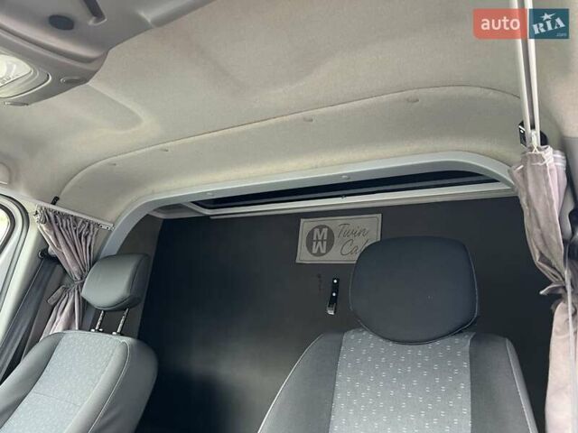 Білий Опель Movano, об'ємом двигуна 2.3 л та пробігом 342 тис. км за 18500 $, фото 23 на Automoto.ua