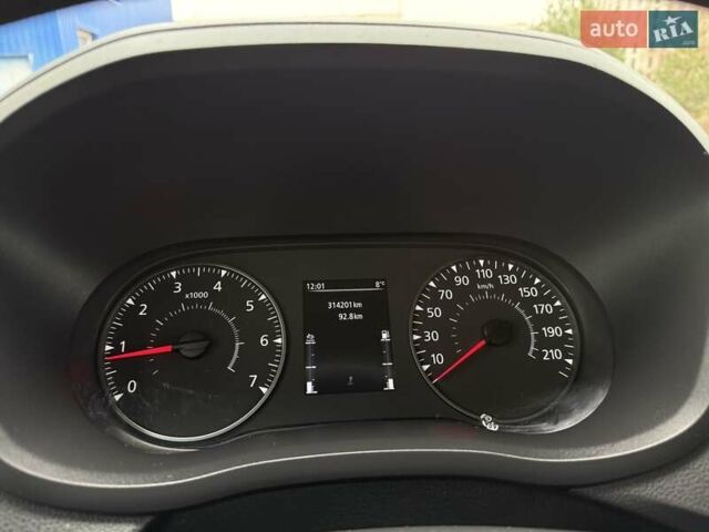 Белый Опель Movano, объемом двигателя 2.3 л и пробегом 314 тыс. км за 17900 $, фото 77 на Automoto.ua