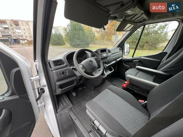 Білий Опель Movano, об'ємом двигуна 2.3 л та пробігом 342 тис. км за 18500 $, фото 18 на Automoto.ua