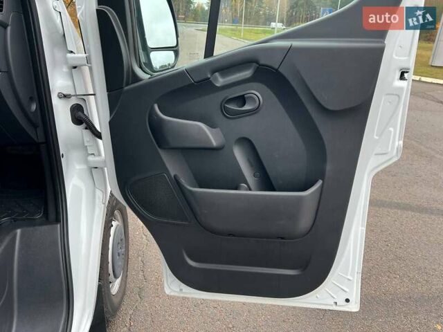 Белый Опель Movano, объемом двигателя 2.3 л и пробегом 312 тыс. км за 22500 $, фото 51 на Automoto.ua