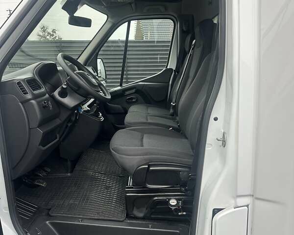 Белый Опель Movano, объемом двигателя 2.3 л и пробегом 367 тыс. км за 19600 $, фото 23 на Automoto.ua