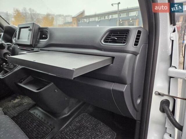 Білий Опель Movano, об'ємом двигуна 2.3 л та пробігом 204 тис. км за 23200 $, фото 21 на Automoto.ua
