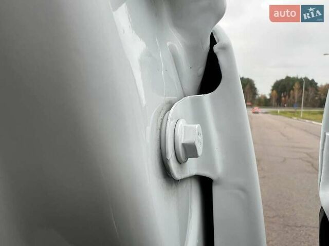 Белый Опель Movano, объемом двигателя 2.3 л и пробегом 312 тыс. км за 22500 $, фото 94 на Automoto.ua