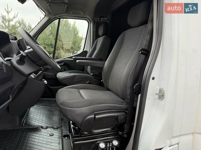 Белый Опель Movano, объемом двигателя 2.3 л и пробегом 314 тыс. км за 17900 $, фото 51 на Automoto.ua