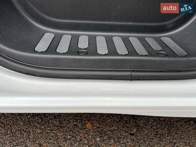 Белый Опель Movano, объемом двигателя 2.3 л и пробегом 312 тыс. км за 22500 $, фото 48 на Automoto.ua