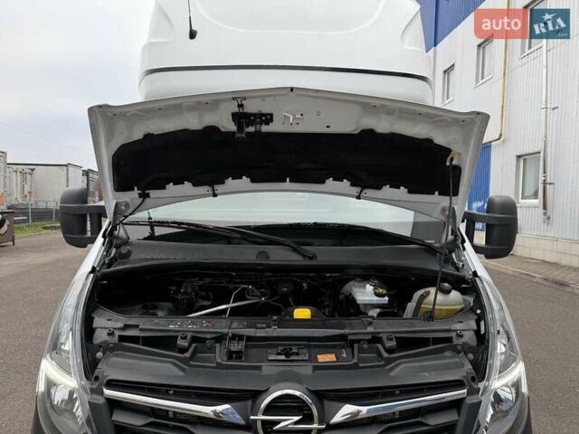 Белый Опель Movano, объемом двигателя 2.3 л и пробегом 314 тыс. км за 18500 $, фото 74 на Automoto.ua