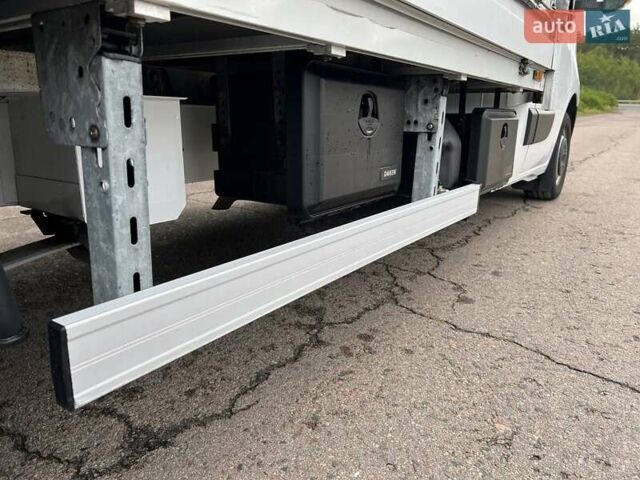 Белый Опель Movano, объемом двигателя 2.3 л и пробегом 329 тыс. км за 21999 $, фото 51 на Automoto.ua