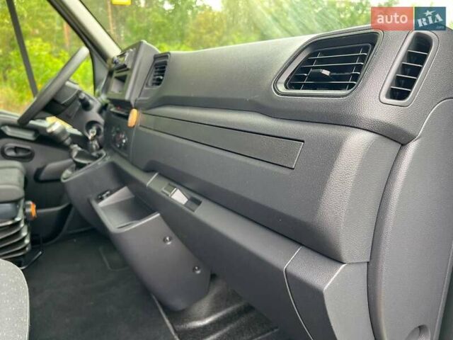 Белый Опель Movano, объемом двигателя 2.3 л и пробегом 329 тыс. км за 21999 $, фото 83 на Automoto.ua