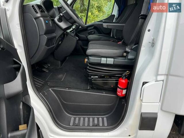 Белый Опель Movano, объемом двигателя 2.3 л и пробегом 329 тыс. км за 21999 $, фото 97 на Automoto.ua