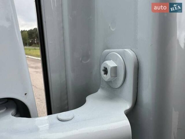 Белый Опель Movano, объемом двигателя 2.3 л и пробегом 329 тыс. км за 21999 $, фото 62 на Automoto.ua