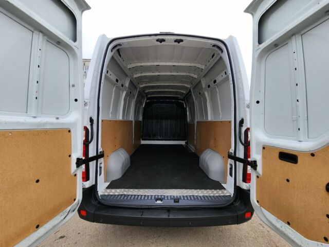 Білий Опель Movano, об'ємом двигуна 2.3 л та пробігом 224 тис. км за 16500 $, фото 4 на Automoto.ua