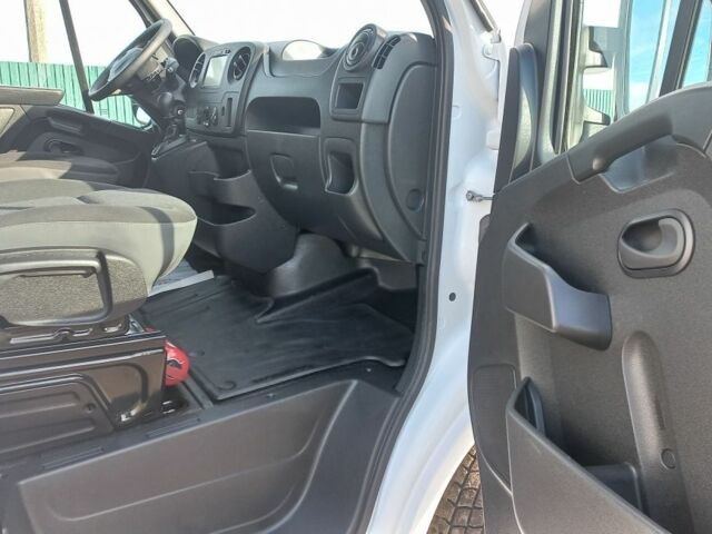 Белый Опель Movano, объемом двигателя 2.3 л и пробегом 180 тыс. км за 16500 $, фото 2 на Automoto.ua