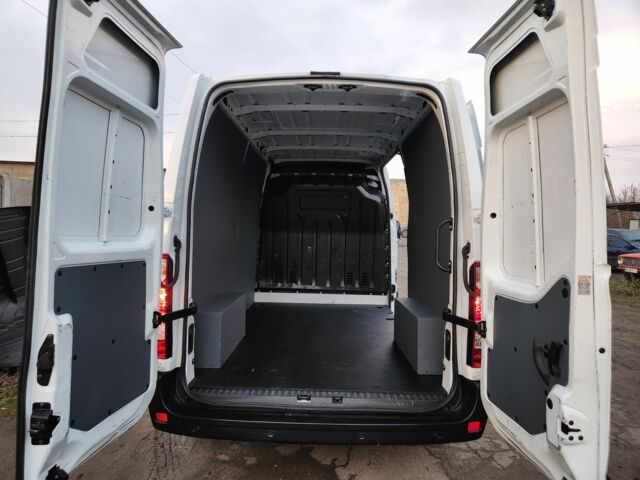 Белый Опель Movano, объемом двигателя 2.3 л и пробегом 186 тыс. км за 17900 $, фото 4 на Automoto.ua