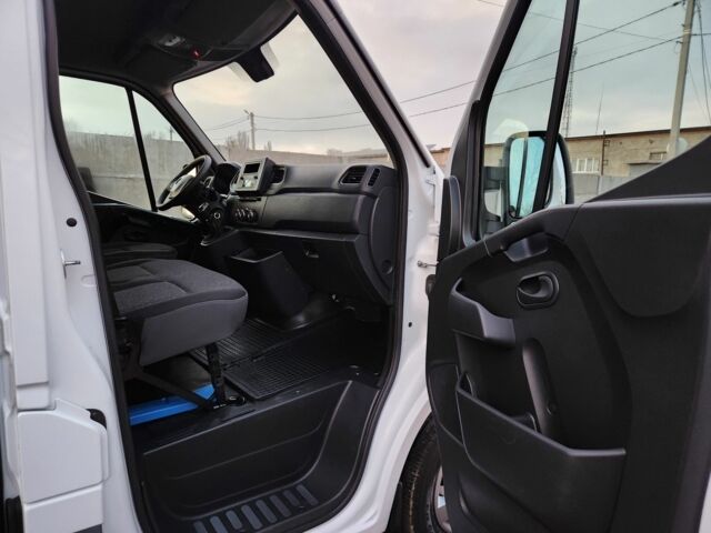 Белый Опель Movano, объемом двигателя 2.3 л и пробегом 186 тыс. км за 17900 $, фото 5 на Automoto.ua