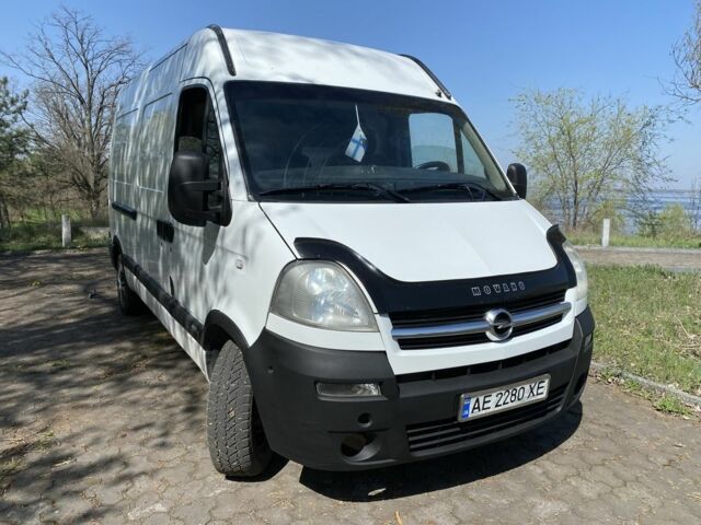 Белый Опель Movano, объемом двигателя 0.25 л и пробегом 500 тыс. км за 7800 $, фото 1 на Automoto.ua