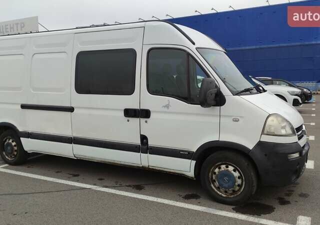 Белый Опель Movano, объемом двигателя 2.5 л и пробегом 521 тыс. км за 8800 $, фото 9 на Automoto.ua