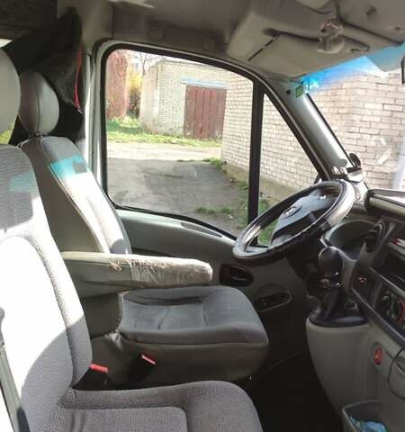 Белый Опель Movano, объемом двигателя 2.5 л и пробегом 521 тыс. км за 8800 $, фото 11 на Automoto.ua