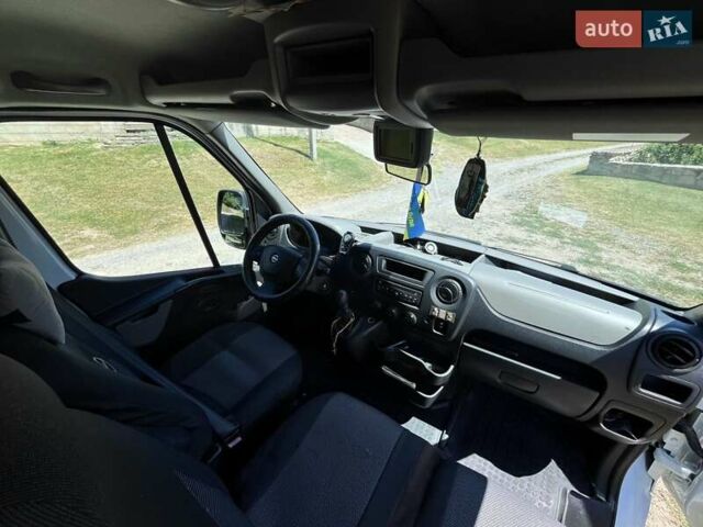 Белый Опель Movano, объемом двигателя 2.3 л и пробегом 497 тыс. км за 13300 $, фото 13 на Automoto.ua
