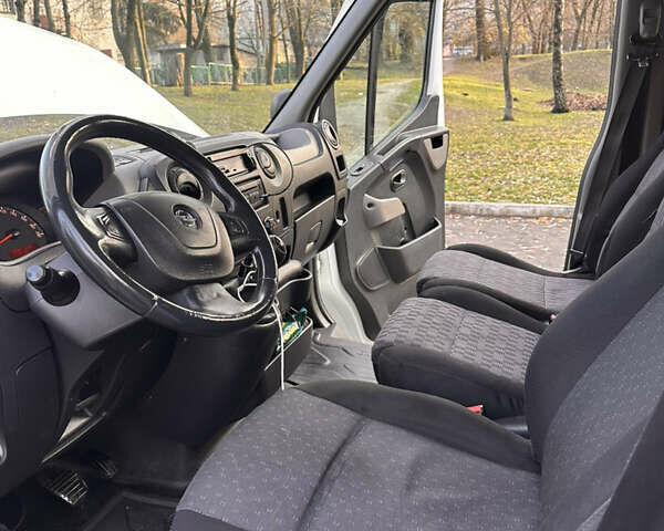 Белый Опель Movano, объемом двигателя 2.3 л и пробегом 581 тыс. км за 13900 $, фото 6 на Automoto.ua