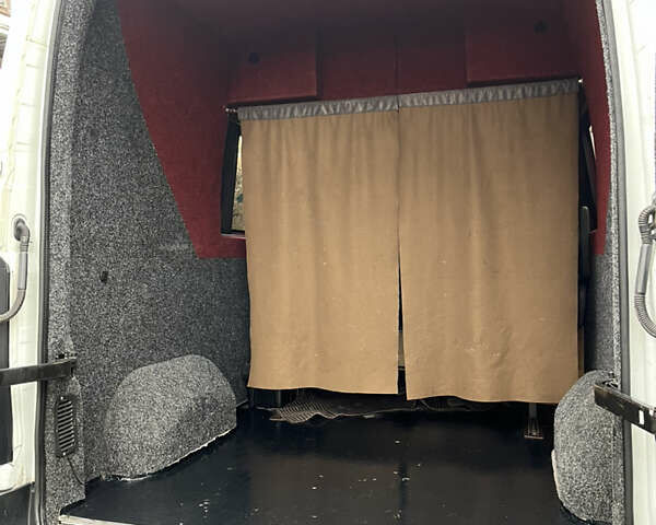 Белый Опель Movano, объемом двигателя 2.3 л и пробегом 533 тыс. км за 15000 $, фото 5 на Automoto.ua