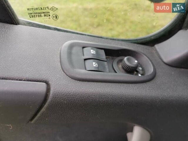 Белый Опель Movano, объемом двигателя 2.3 л и пробегом 286 тыс. км за 14000 $, фото 5 на Automoto.ua