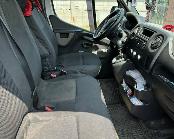 Белый Опель Movano, объемом двигателя 2.3 л и пробегом 296 тыс. км за 14500 $, фото 9 на Automoto.ua