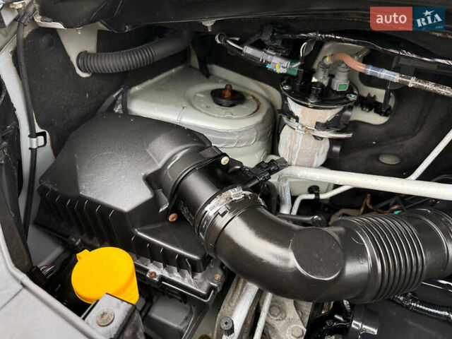 Белый Опель Movano, объемом двигателя 2.3 л и пробегом 225 тыс. км за 26300 $, фото 73 на Automoto.ua