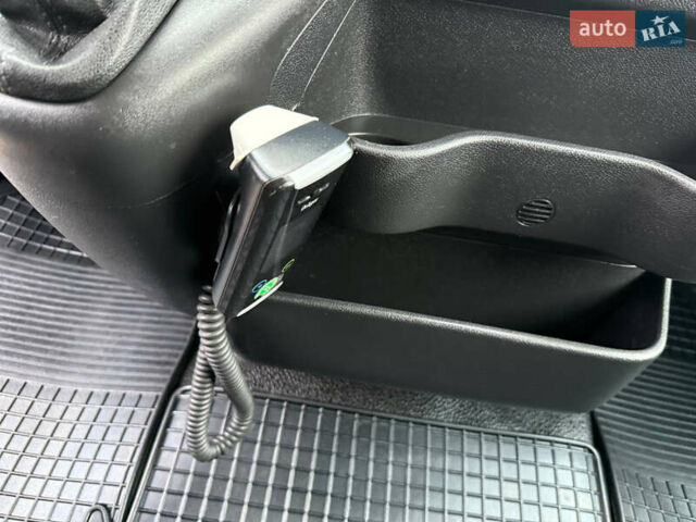 Белый Опель Movano, объемом двигателя 2.3 л и пробегом 225 тыс. км за 26300 $, фото 20 на Automoto.ua