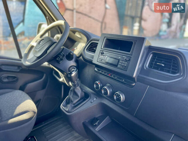 Білий Опель Movano, об'ємом двигуна 2.3 л та пробігом 96 тис. км за 18800 $, фото 40 на Automoto.ua