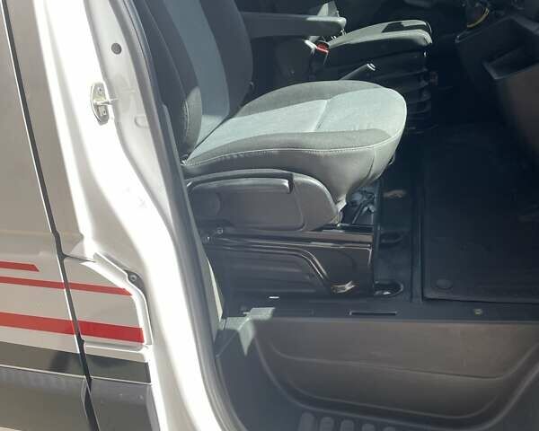 Білий Опель Movano, об'ємом двигуна 2.3 л та пробігом 180 тис. км за 18500 $, фото 2 на Automoto.ua