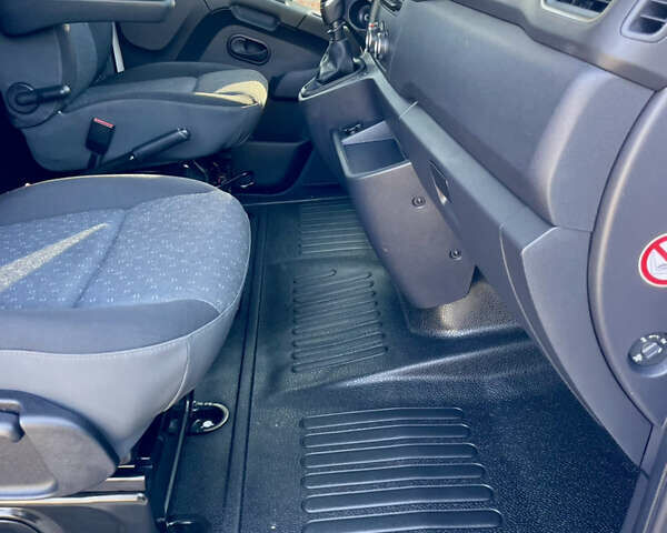 Білий Опель Movano, об'ємом двигуна 2.3 л та пробігом 96 тис. км за 18800 $, фото 42 на Automoto.ua